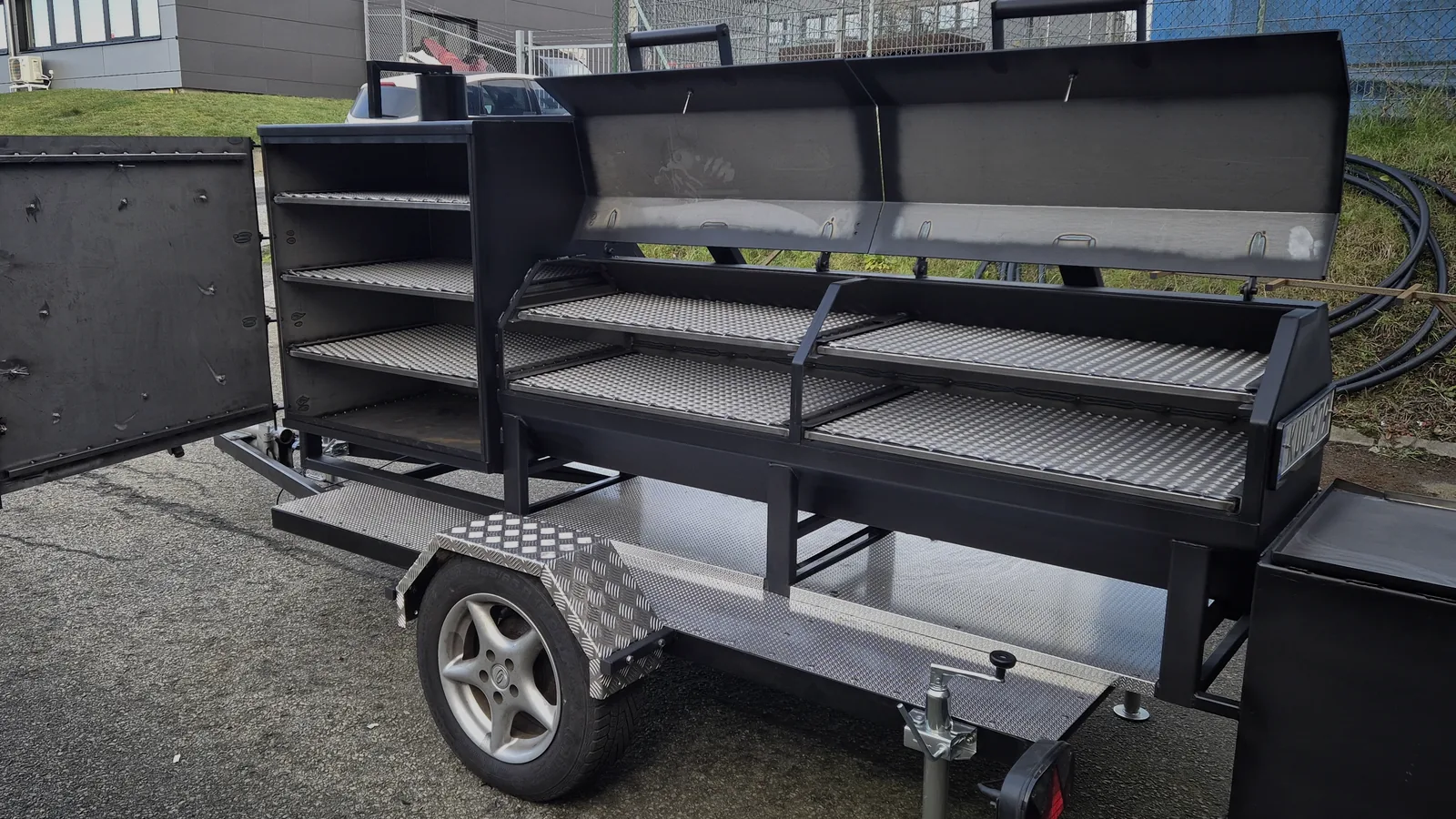 Specialbyggd BBQ trailer